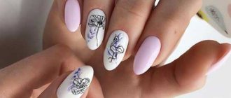 Minimalist nail art