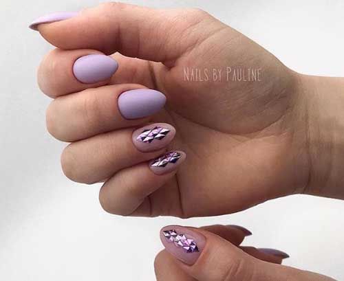 Fashionable manicure with 3D effect