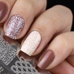 Fashionable stamping manicure for short nails