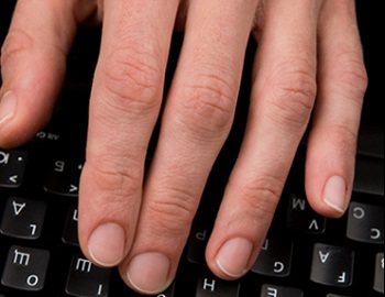 Men&#39;s manicure with matte varnish