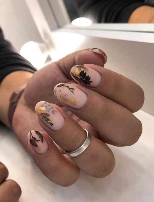 Stickers and foil on nails