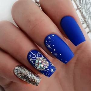 Extended nails can be gel or acrylic.