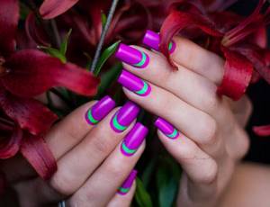 Neon manicure for long nails using the Ruffian technique