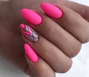 Neon pink manicure