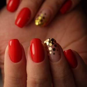 Autumn manicure photo