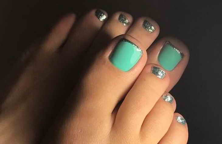 French pedicure silver matte