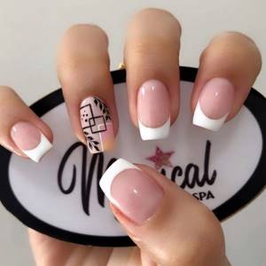 Everyday manicure 2022-2023: stylish ideas for a simple manicure for every day