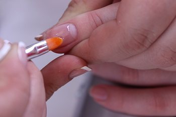 Procedure for strengthening nails with extension gel