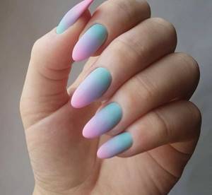 Simple pastel manicure delicate gradient