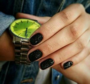 Luxurious black manicure 2022-2023 – fashion trends and new items