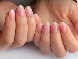 pink manicure