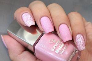 Pink stamping manicure