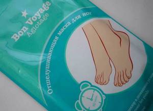 Care exfoliating socks for pedicure