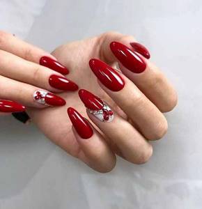 Chic festive red manicure