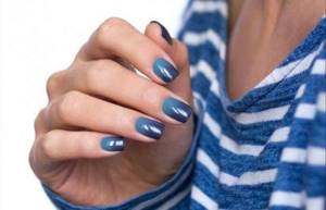 Blue gradient for short nails