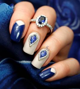 Blue nail art liquid stones