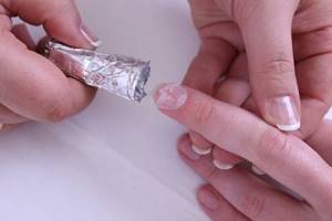 removing foil from finger