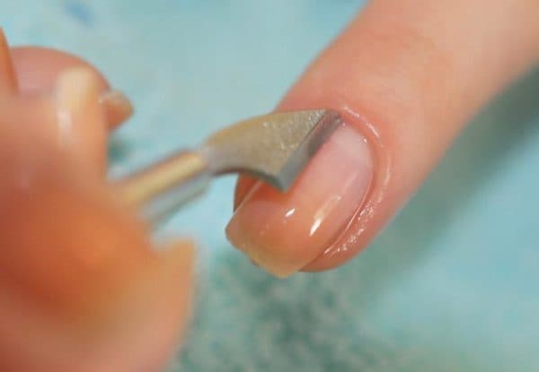 Removing cuticles in one piece