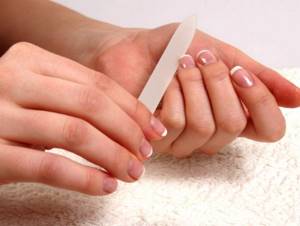 ways to maintain your manicure