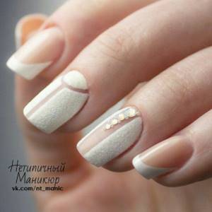 Wedding manicure photo