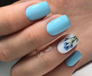 Light summer manicure 2020