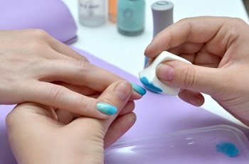 Gradient manicure technique