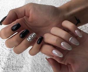 dark manicure different hands