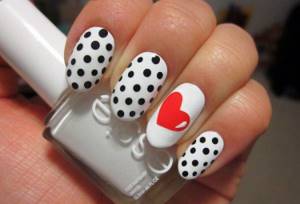 Dots - Black and white manicure