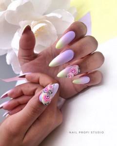 TOP 10 prom manicure ideas for 2022-2023: stunning prom manicure - photo