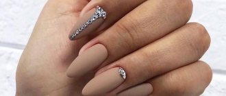 Amazing lunar manicure 2022-2023 on the top 15 trends: new photos