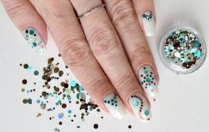 Monograms on nails step by step. Design, how to paint with gel polish, dots, diagram for beginners. Photo 