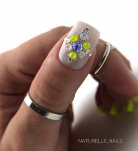 Magical prom manicure 2022 in a new design: top 15 trends are waiting for you!