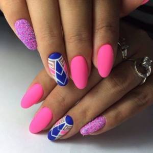 Bright candy manicure with an interesting pattern.