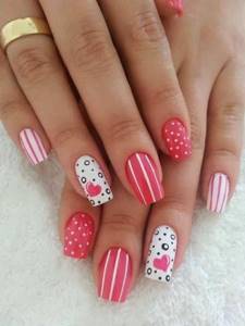 Bright manicure for summer holidays